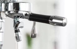 ECM Mechanika IV Profi Espressomachine Rvs Glans 7 ECM Mechanika IV Profi Espressomachine Rvs Glans -Alessi Winkel feature ecm mechanika iv profi siebtraeger