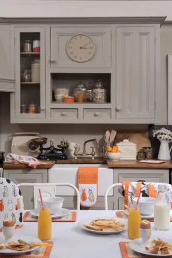 Ulster Weavers Cats In Waiting Theemuts Katoen Oranje -Alessi Winkel lifestyle ncaw 0023 1 4