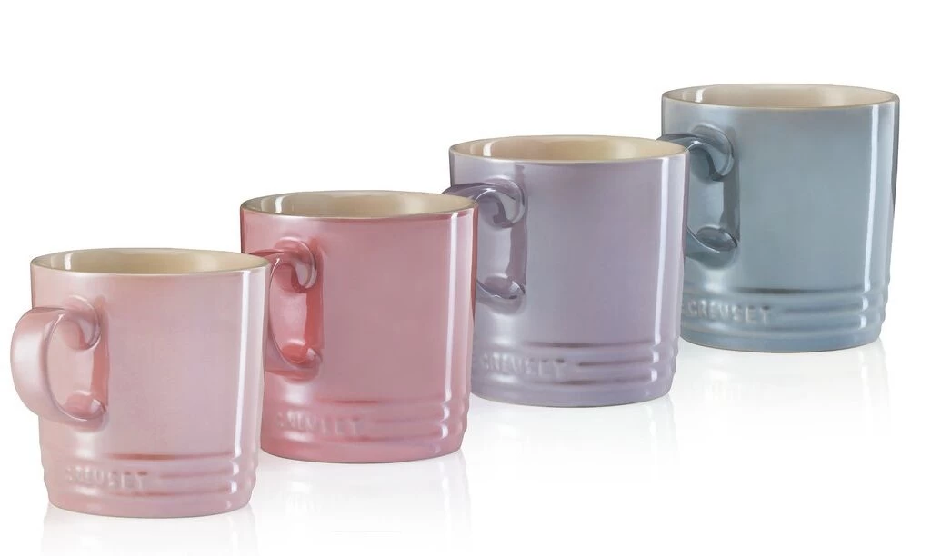 Le Creuset Metallics Mok 350 Ml Aardewerk Rozetinten 4-delig 1 Le Creuset Metallics Mok 350 Ml Aardewerk Rozetinten 4-delig